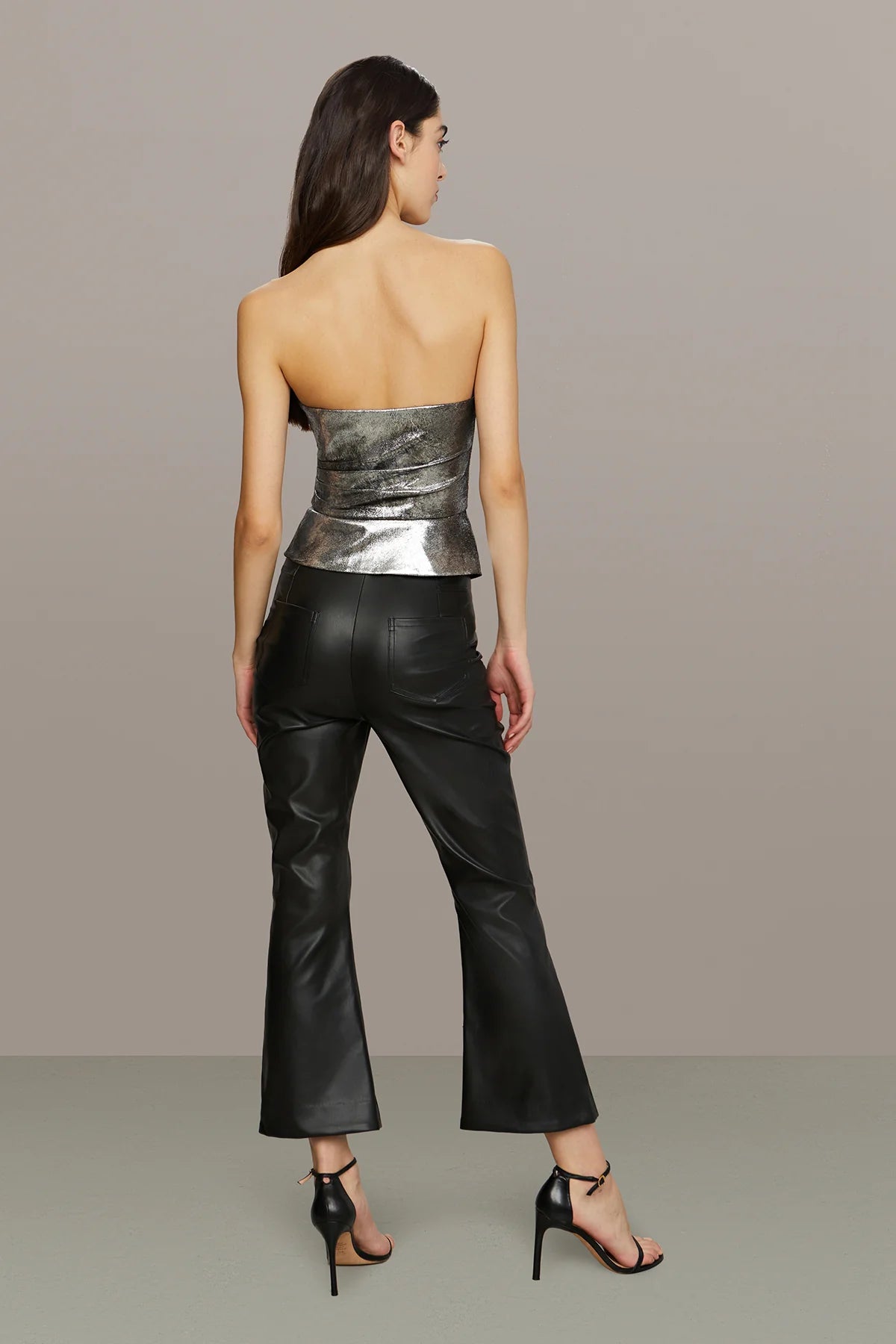 AMUR Vallan Leather Crop