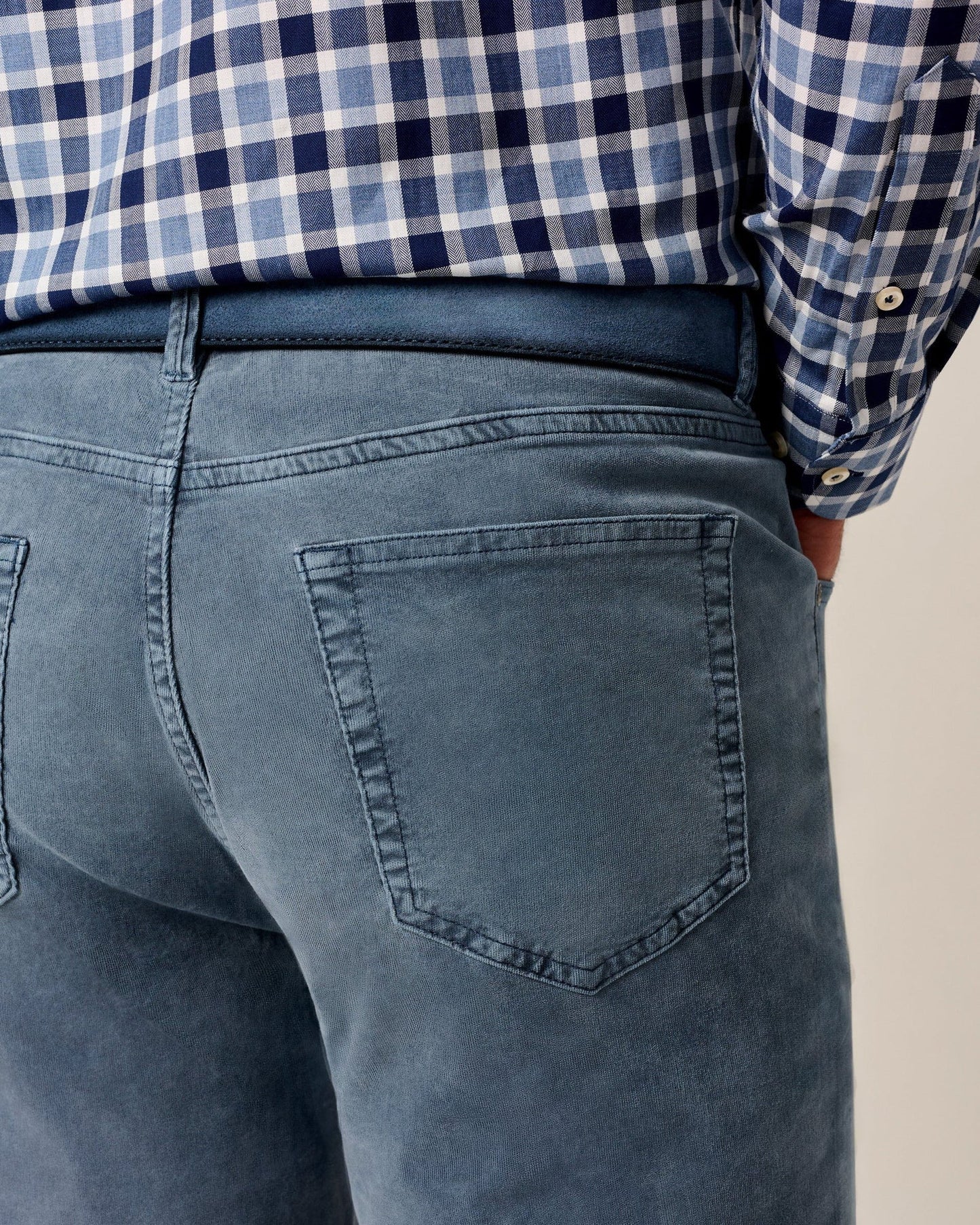 JOHNNIE-O Hampton Garment Dyed Corduroy Pant