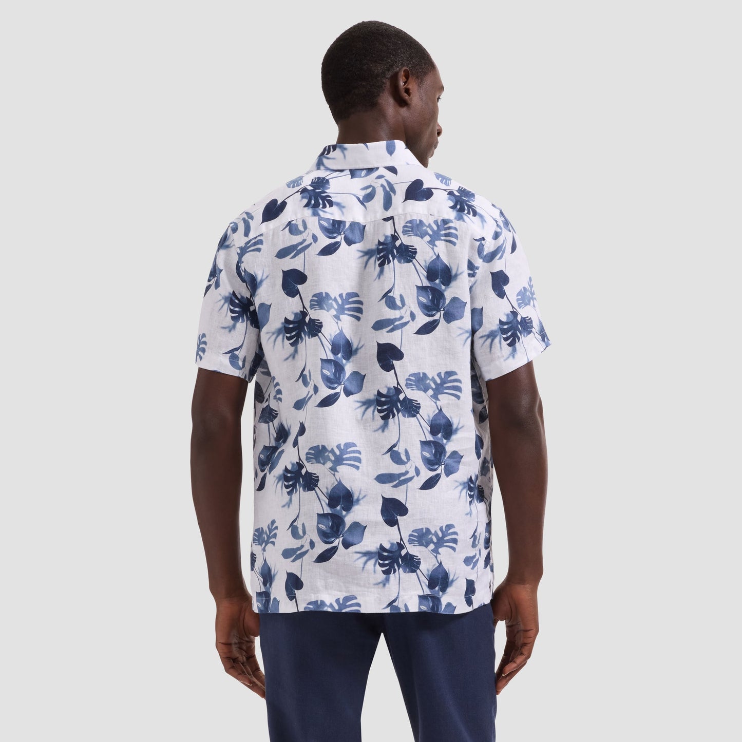 BUGATCHI Vero Leaf Print Short Sleeve Shirt